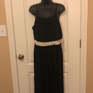 Cloud sky black maxi dress size large